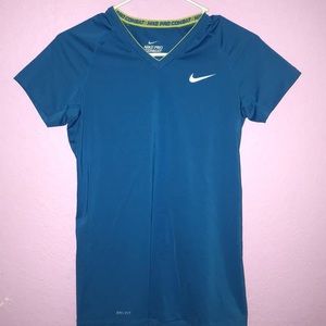 Nike fitted shirt